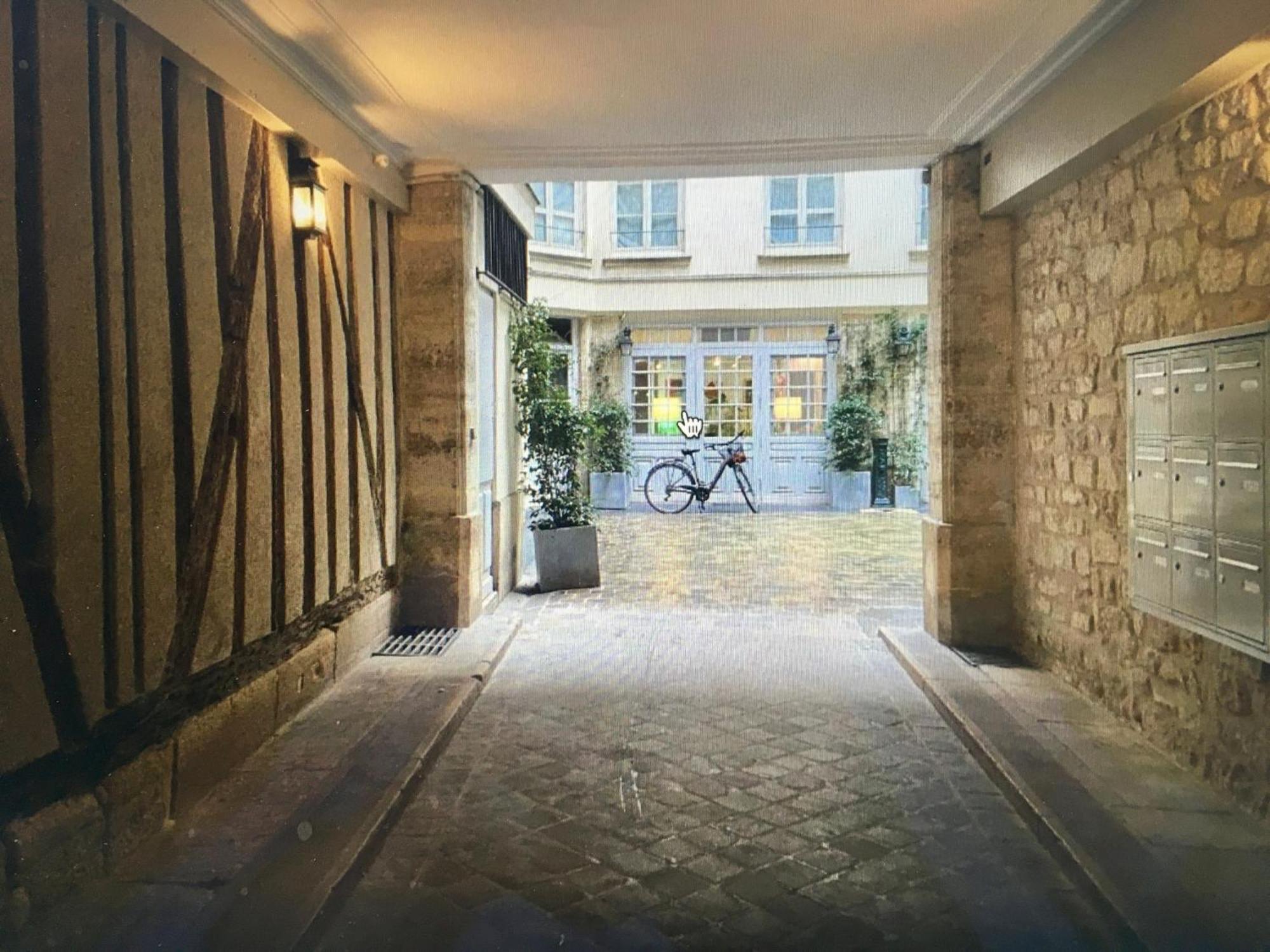 Studio 6 Paris Exterior photo